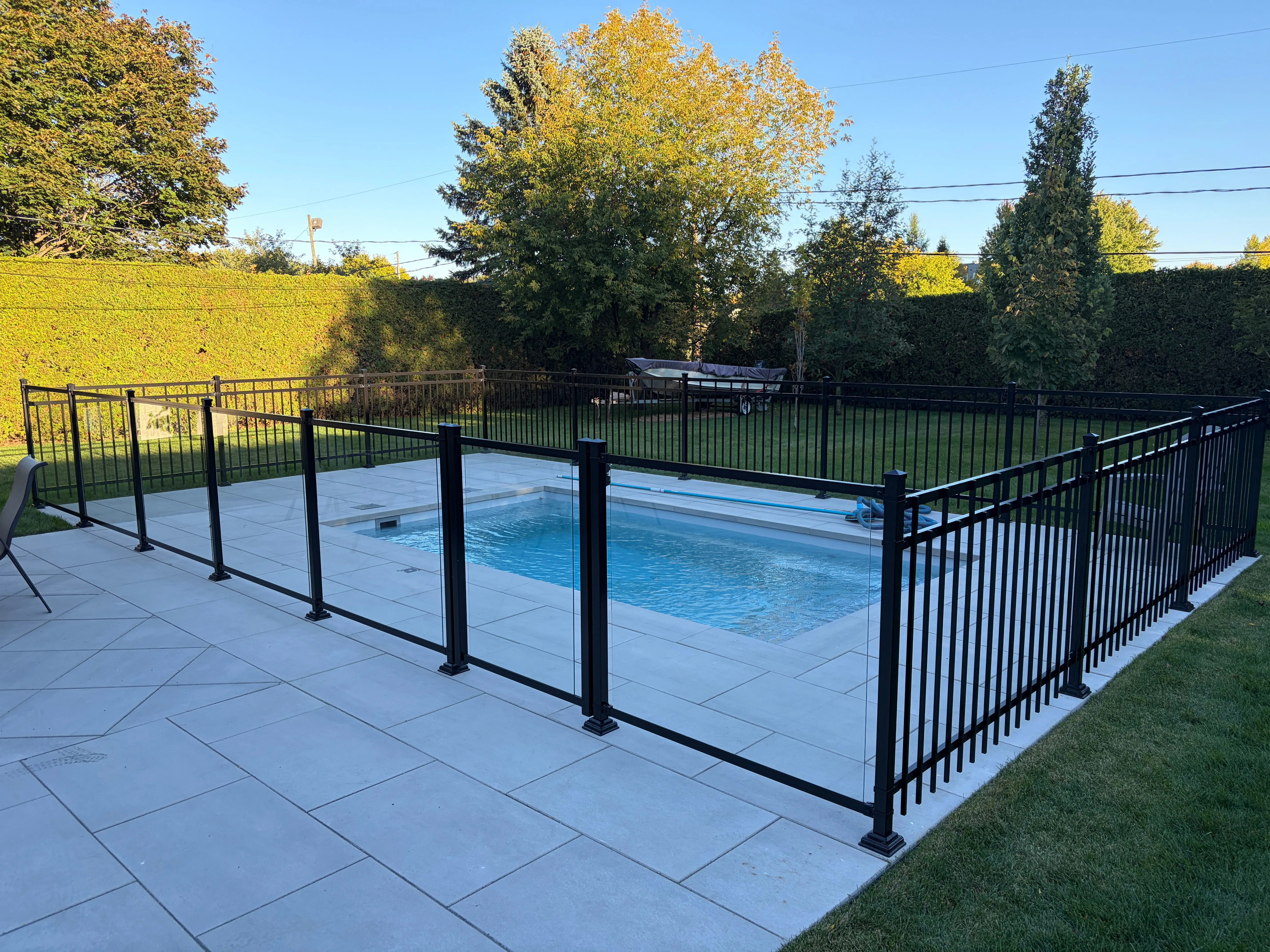 Clôture de piscine résidentielle sur la Rive-Sud